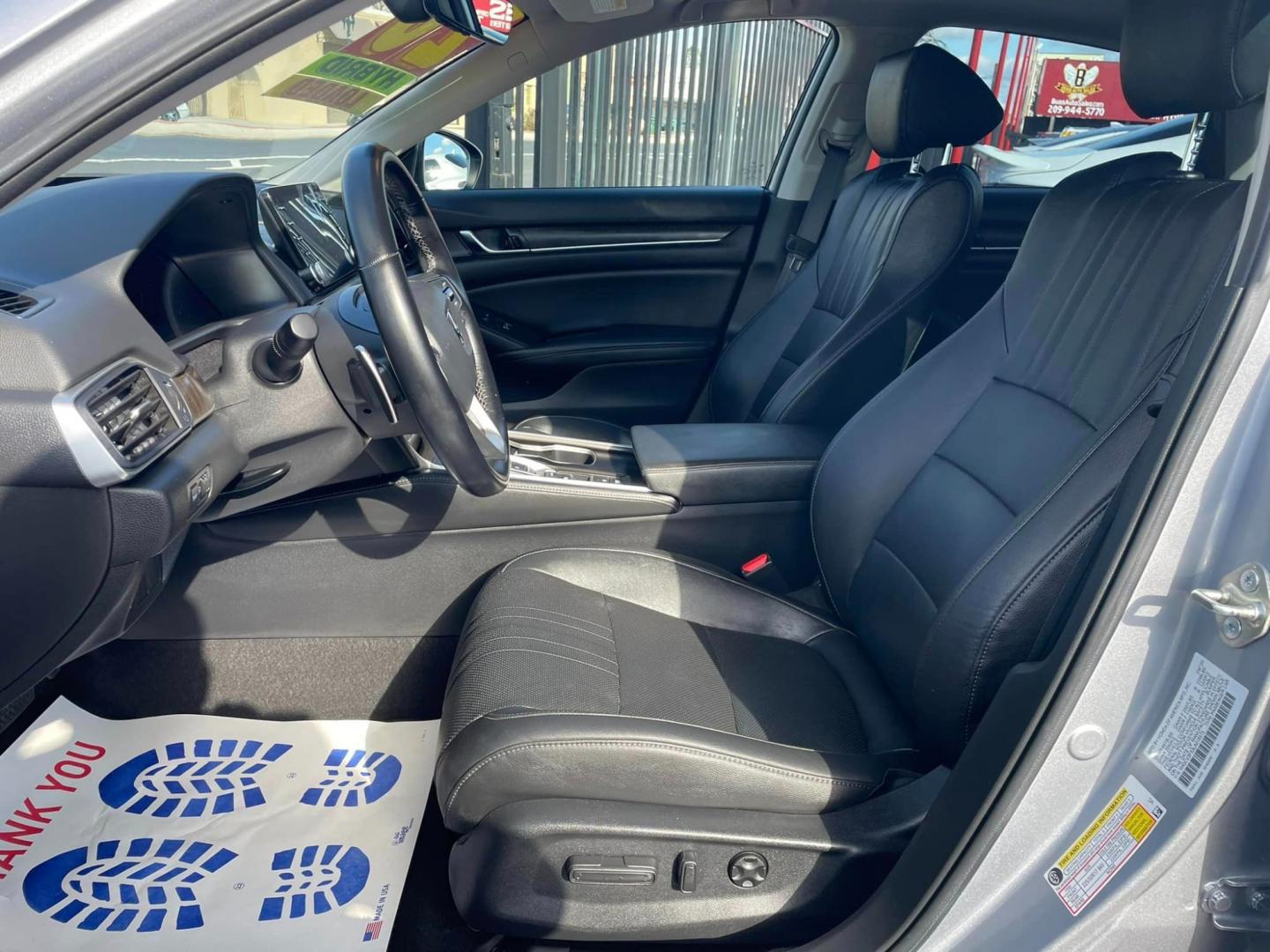 2020 SILVER /BLACK Honda Accord Hybrid EX-L (1HGCV3F53LA) with an 2.0L L4 DOHC 16V HYBRID engine, CVT transmission, located at 744 E Miner Ave, Stockton, CA, 95202, (209) 944-5770, 37.956863, -121.282082 - Photo#5